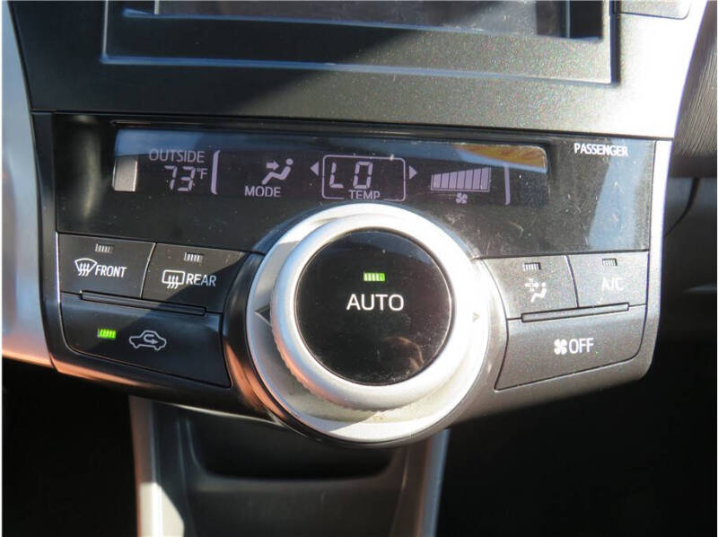 2014 Toyota Prius v