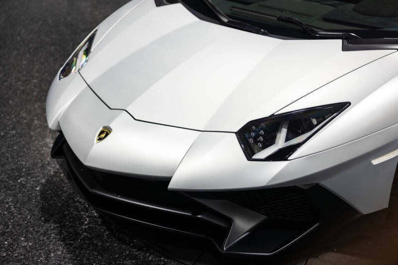 2016 Lamborghini Aventador LP 750-4 SV