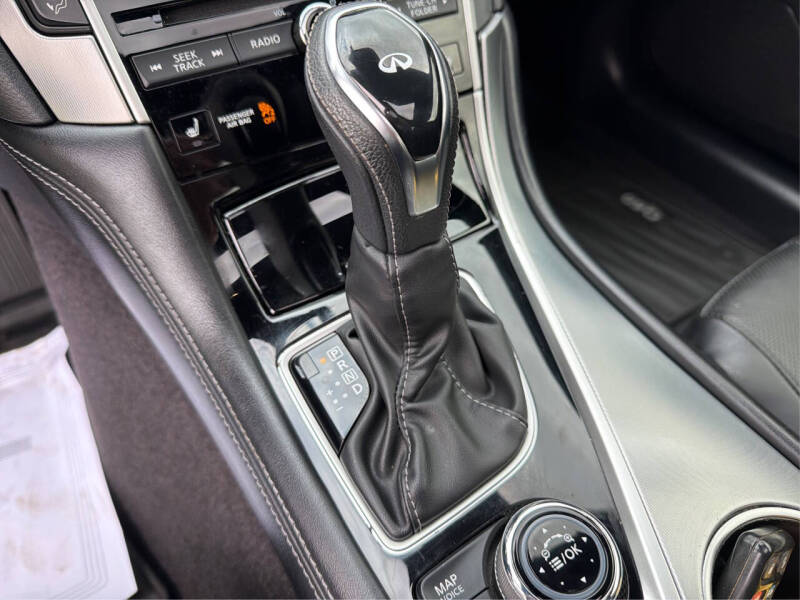 2020 Infiniti Q60