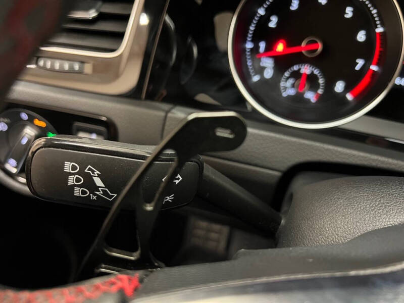 2019 Volkswagen Golf GTI S