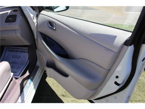 2012 Nissan LEAF