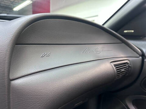 2001 Ford Mustang SVT Cobra