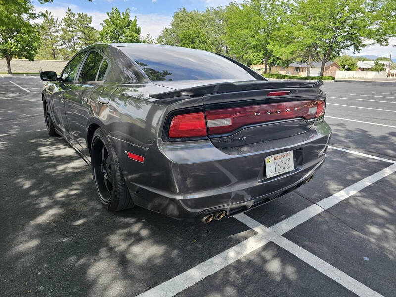 2013 Dodge Charger SE