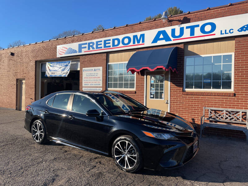 2018 Toyota Camry for sale at FREEDOM AUTO LLC in Wilkesboro NC