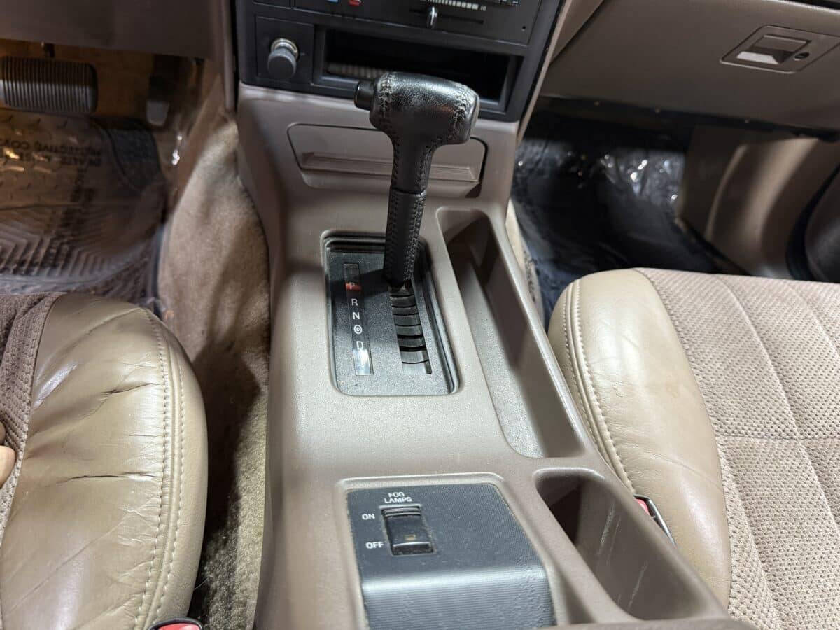 1993 Ford Thunderbird 53
