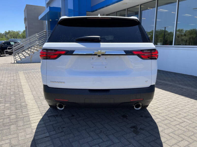 2023 Chevrolet Traverse LT Leather