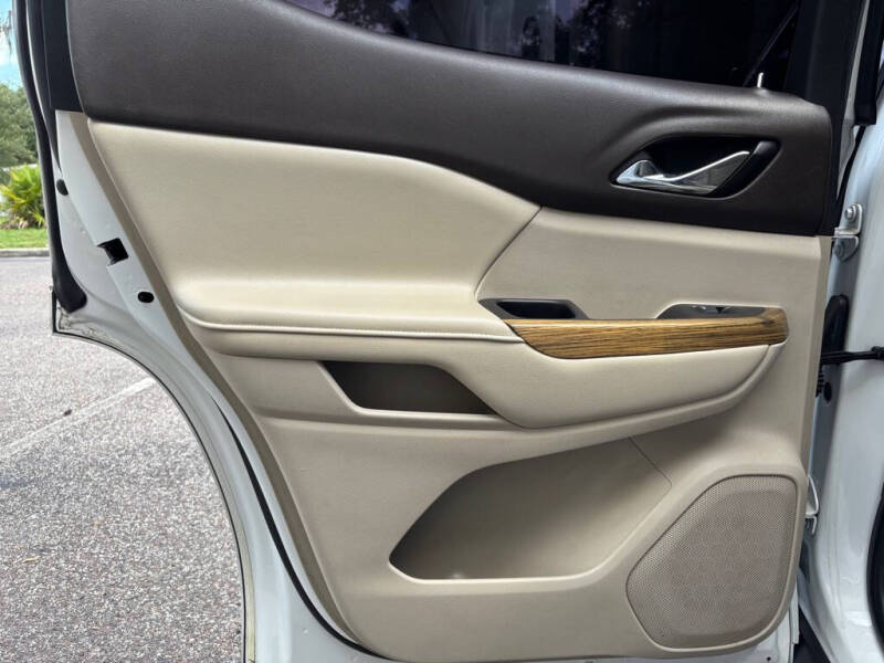 2017 GMC Acadia Denali