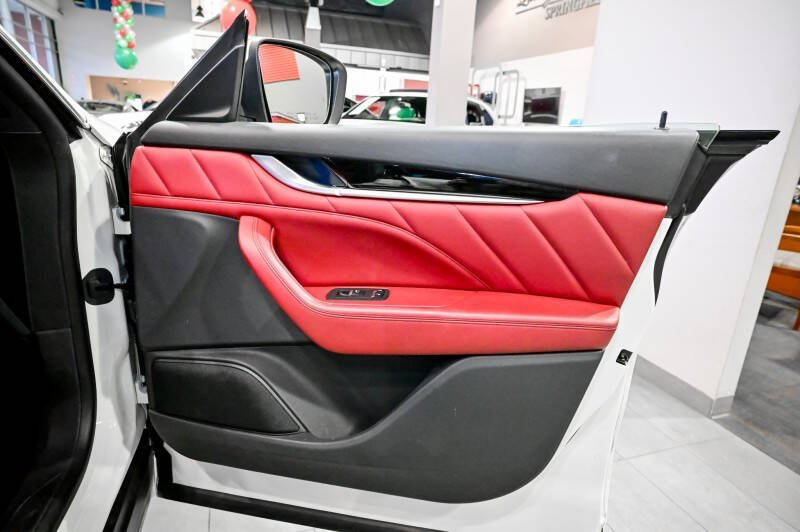 2022 Maserati Levante Modena