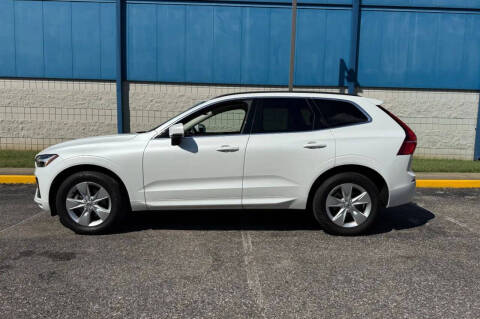2022 Volvo XC60 B5 Momentum