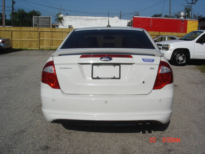 2012 Ford Fusion SE