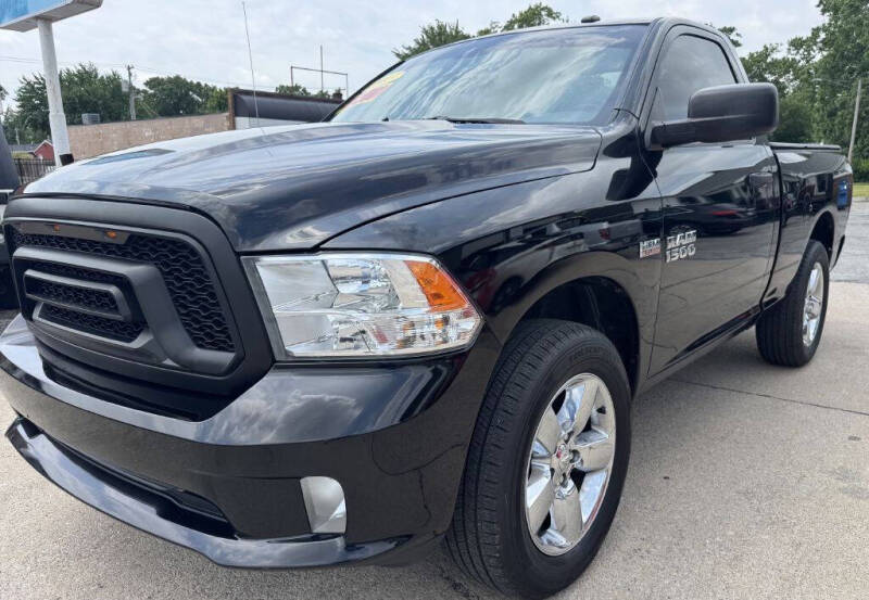2013 RAM 1500 Express 4x4 Regular Cab SWB's photo