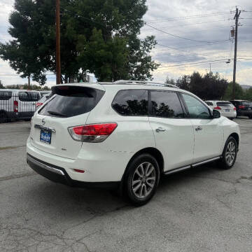 2016 Nissan Pathfinder S