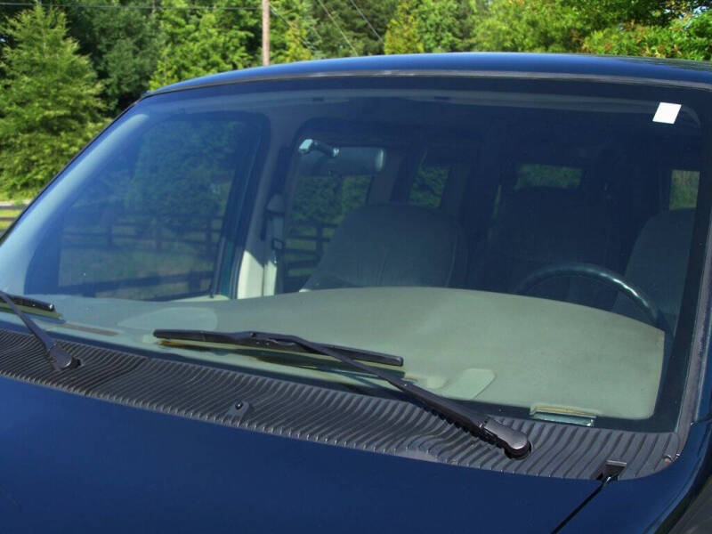 2000 Ford E-Series E-150