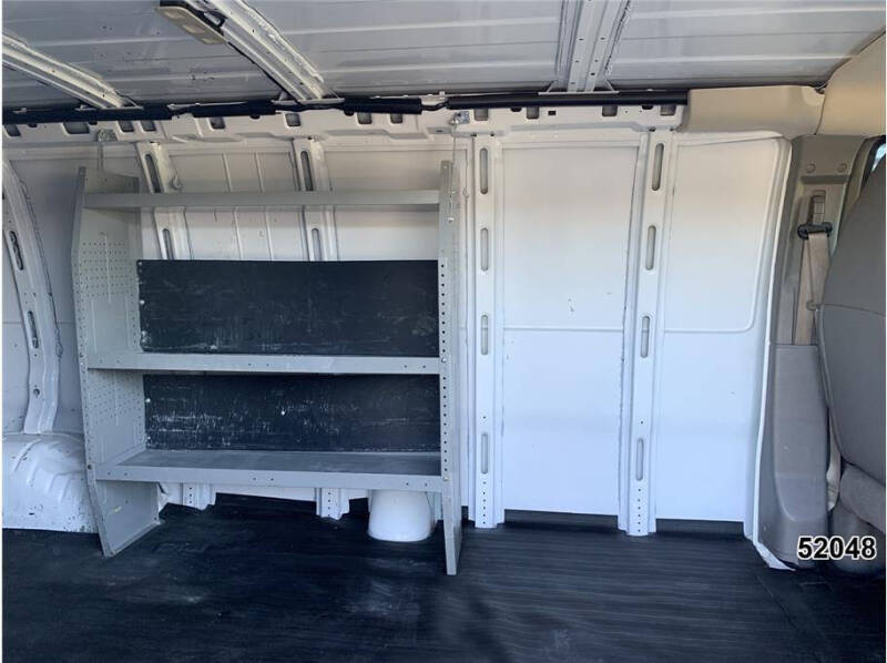 2023 Chevrolet Express 2500