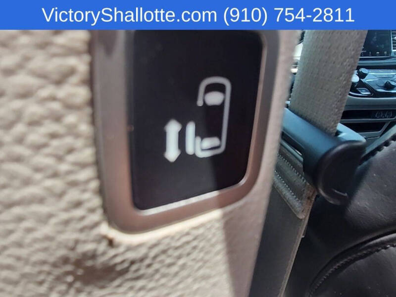 2024 Chrysler Pacifica Plug-In Hybrid Select