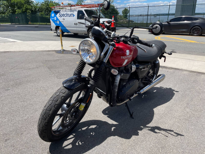 2016 Triumph Mcy