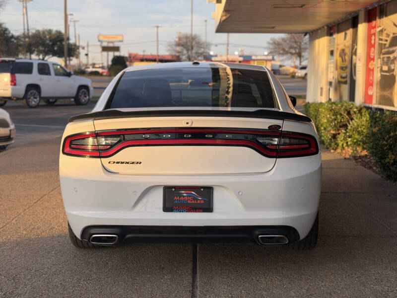 2019 Dodge Charger SXT