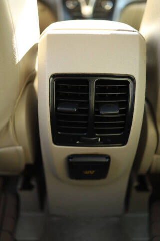 2013 Ford C-MAX Hybrid SE