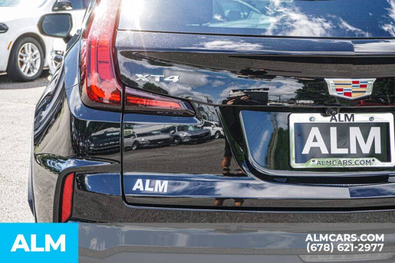 2025 Cadillac XT4 Premium Luxury