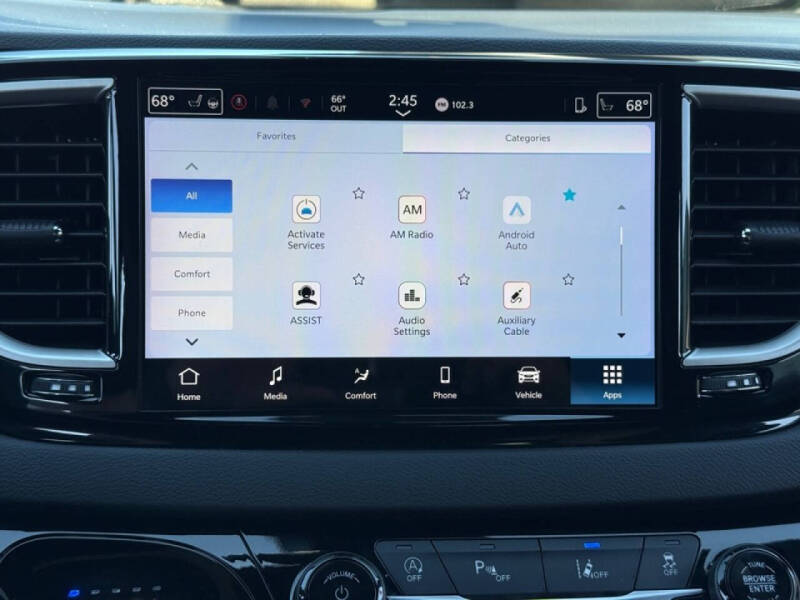 2025 Chrysler Pacifica Select