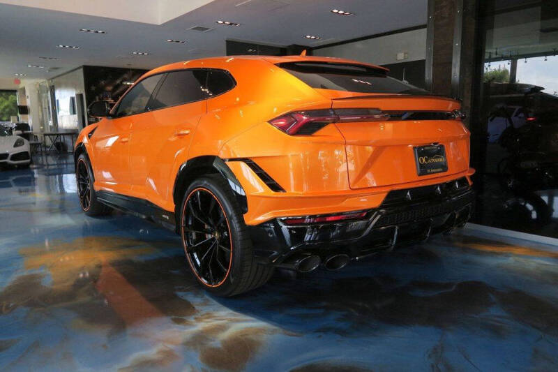 2024 Lamborghini Urus S