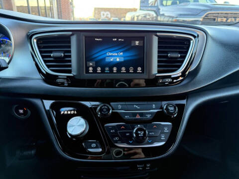 2019 Chrysler Pacifica Touring Plus