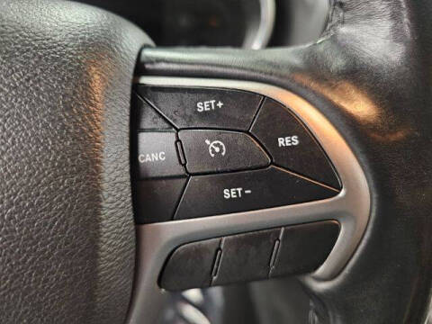 2020 Jeep Grand Cherokee Laredo