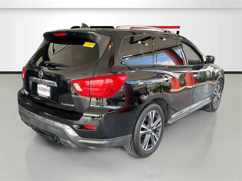 2020 Nissan Pathfinder Platinum