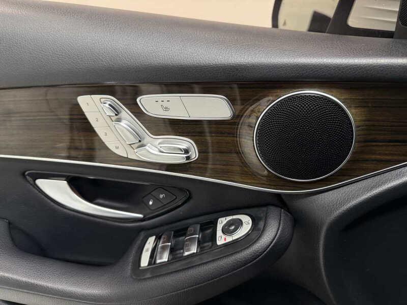 2017 Mercedes-Benz GLC GLC 300