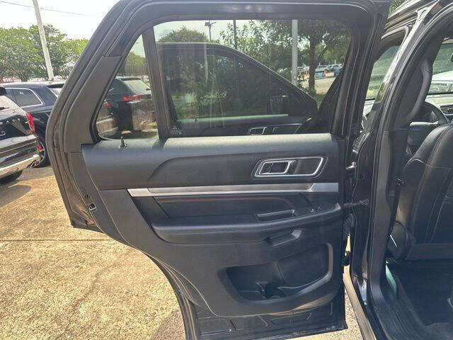 2017 Ford Explorer Sport