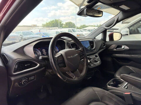 2018 Chrysler Pacifica Touring L Plus