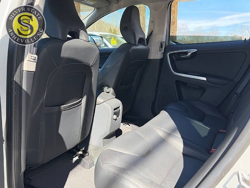 2015 Volvo XC60 T5 Drive-E Premier