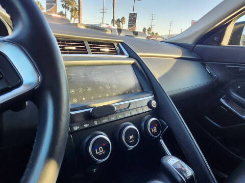 2020 Jaguar E-PACE P250 SE