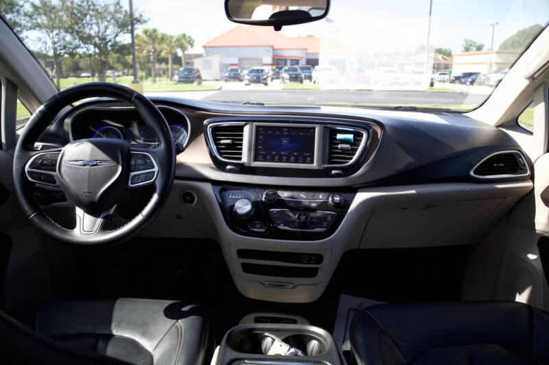 2018 Chrysler Pacifica Touring L