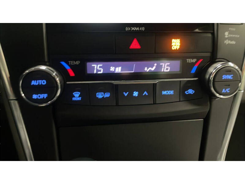 2016 Toyota Camry Hybrid XLE