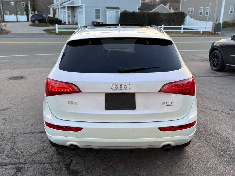 2011 Audi Q5 2.0T quattro Premium Plus