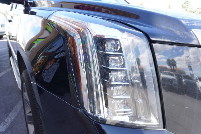 2020 Cadillac Escalade ESV Luxury