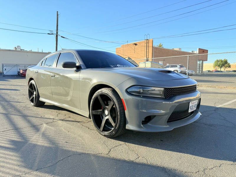 2019 Dodge Charger GT photo 2