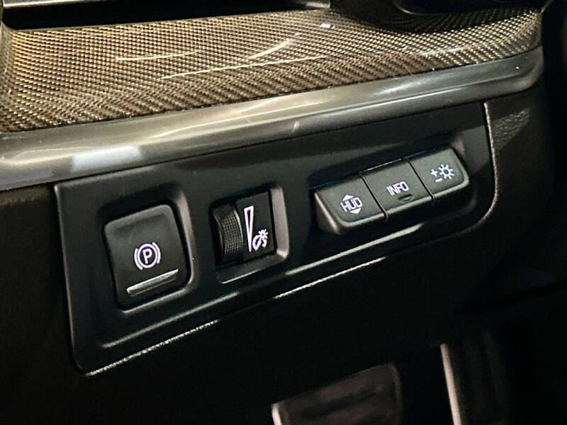 2024 Cadillac XT5 Sport