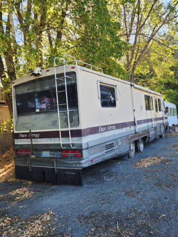 1989 Pace American 37F