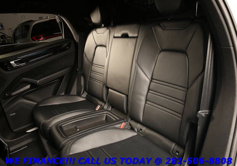2020 Porsche Cayenne Coupe