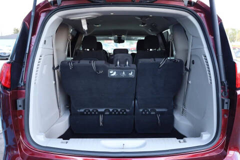 2017 Chrysler Pacifica Touring