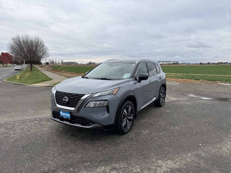 2022 Nissan Rogue SL