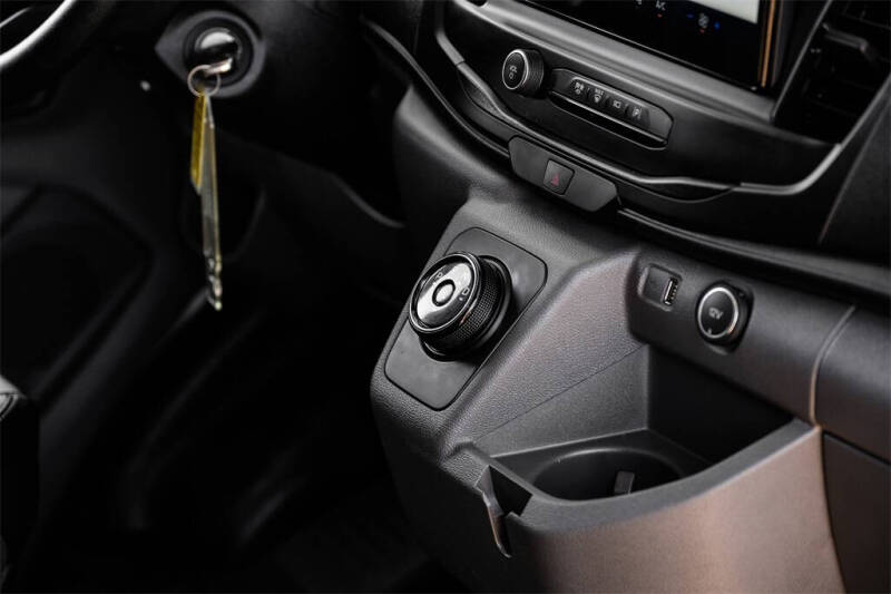 2022 Ford E-Transit 350