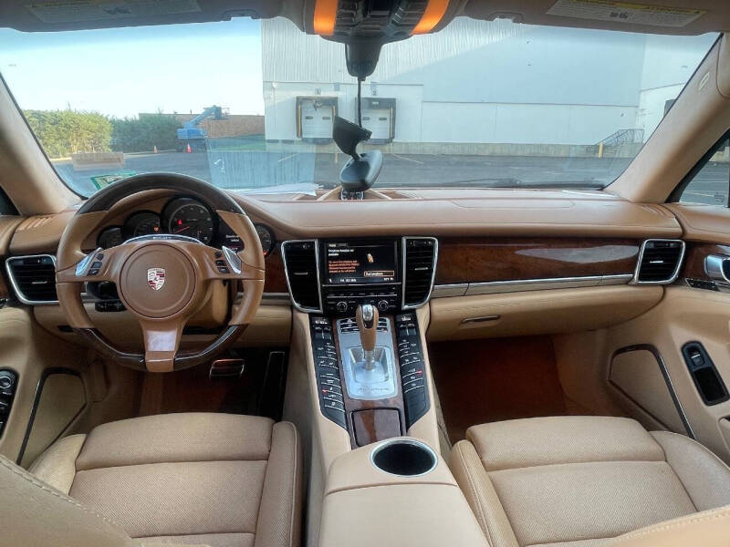 2012 Porsche Panamera Turbo