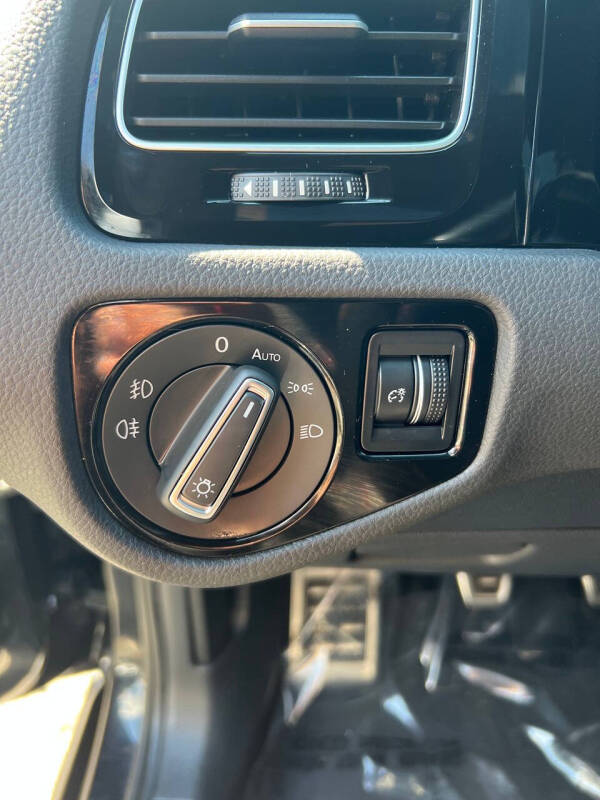 2018 Volkswagen Golf GTI S