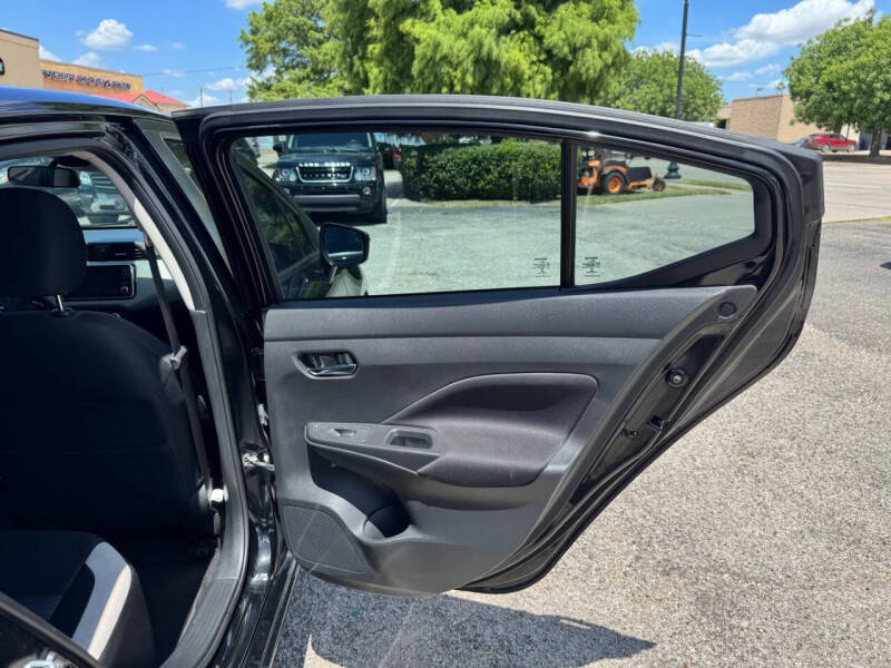 2021 Nissan Versa SV