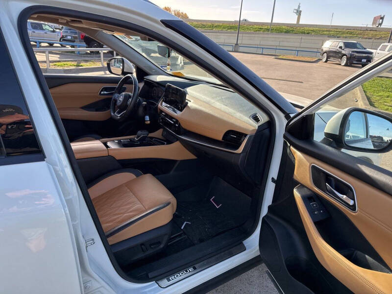 2022 Nissan Rogue Platinum