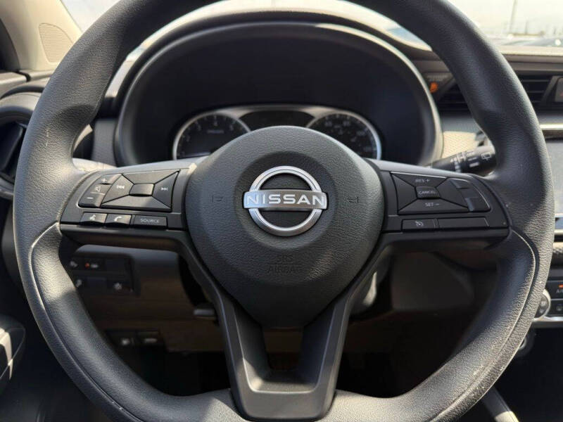 2025 Nissan Kicks Play S