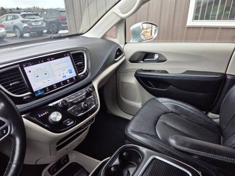 2021 Chrysler Pacifica Touring L